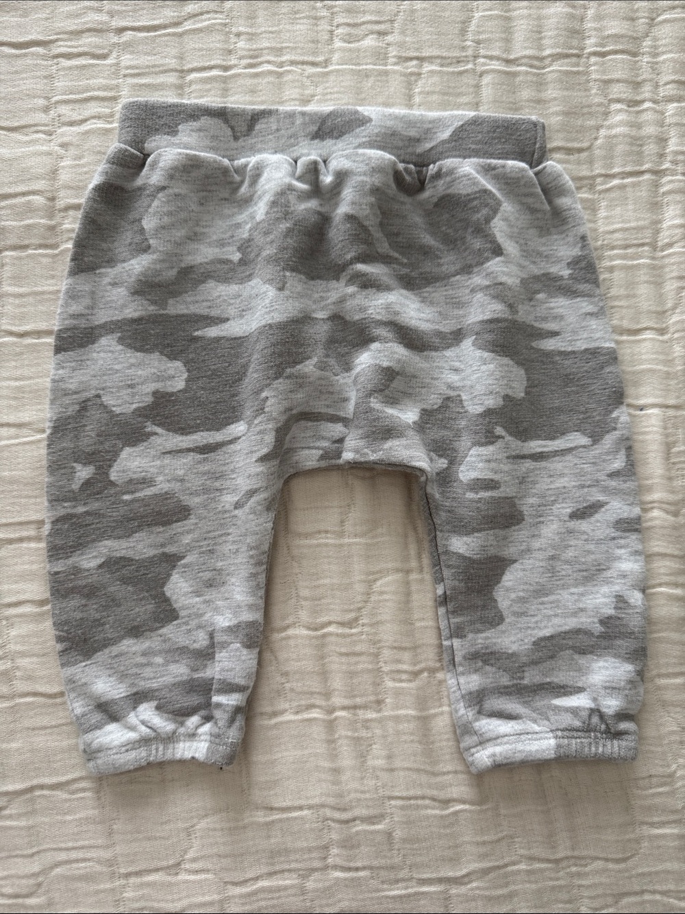 MONROW Kids Supersoft Camo
Sweats - Grey Shades, Size XS/2 (3-6mos)